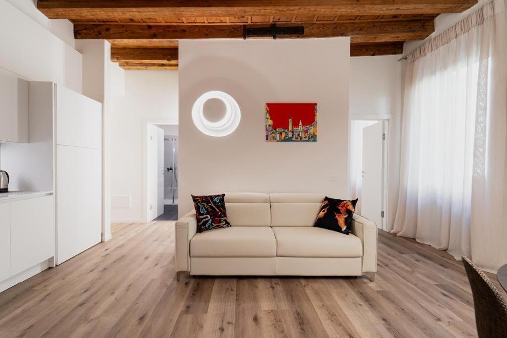 Flores Home Verona Exterior foto